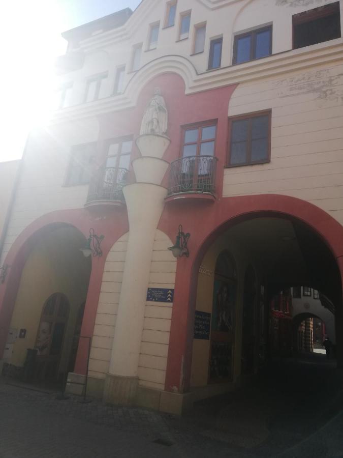 Monelly Apartman Komárno Extérieur photo